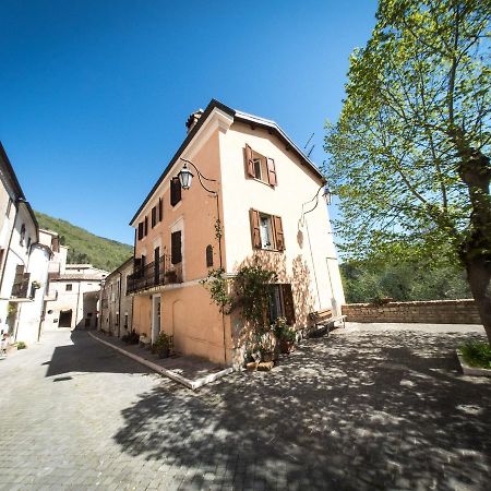 Casa Di Mamma Casa Vacanze Genga  Eksteriør bilde