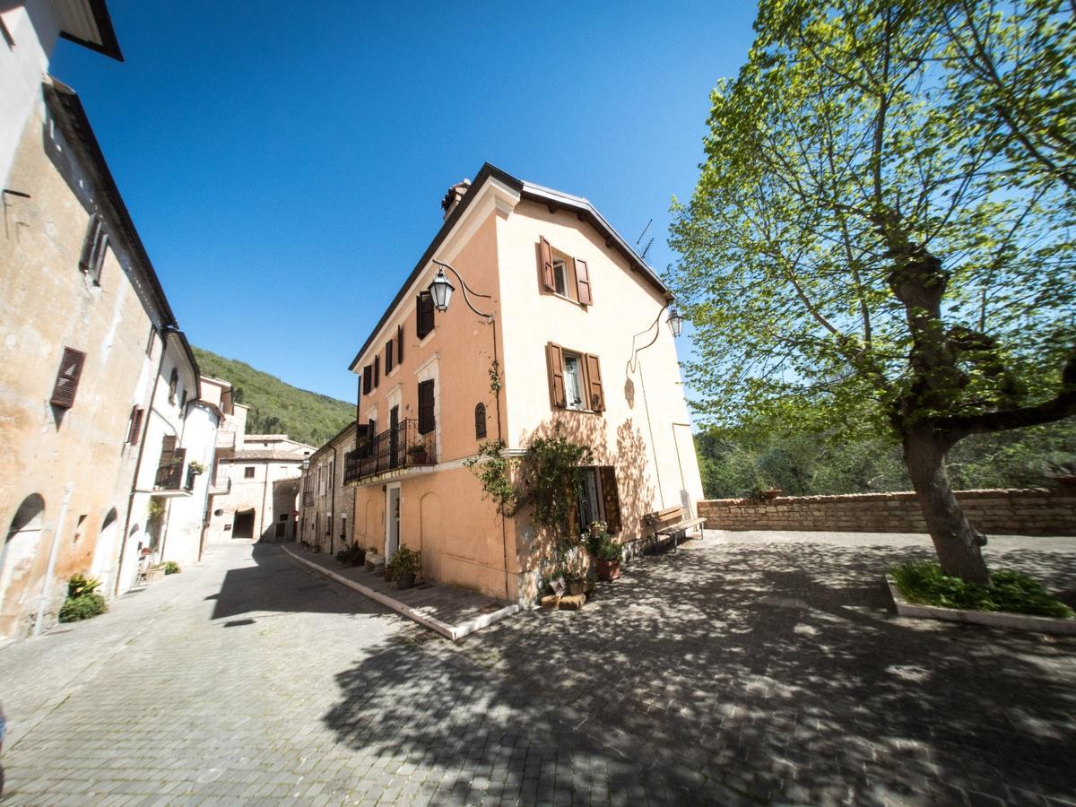Casa Di Mamma Casa Vacanze Genga  Eksteriør bilde