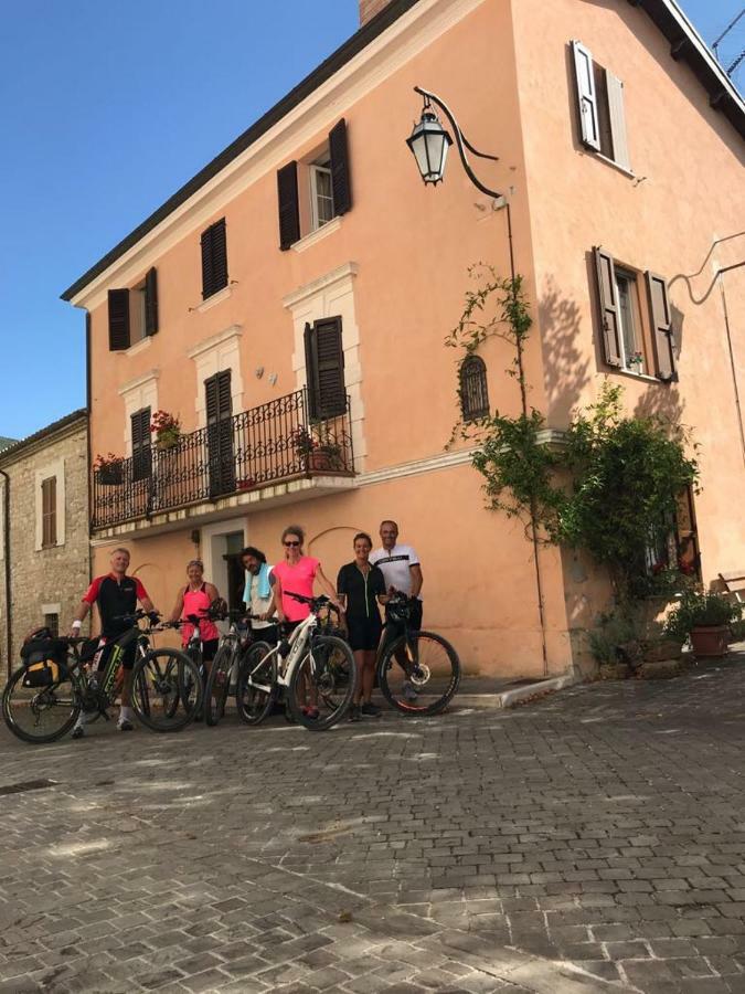 Casa Di Mamma Casa Vacanze Genga  Eksteriør bilde